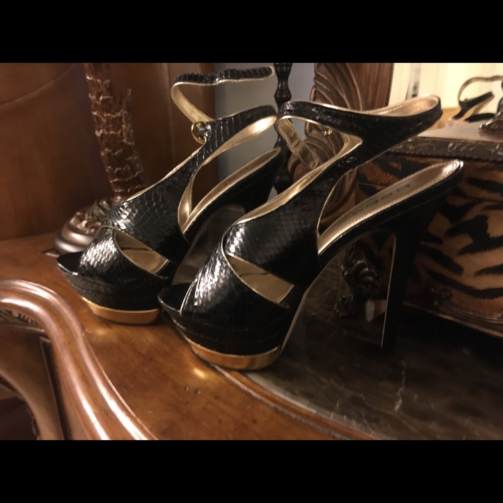 New Bebe black high heels
